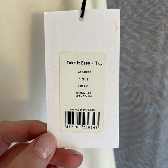 Bailey 44 Take It Easy Top - Picture 2 of 3